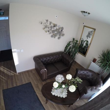 Fonix Apartman Lenti Buitenkant foto